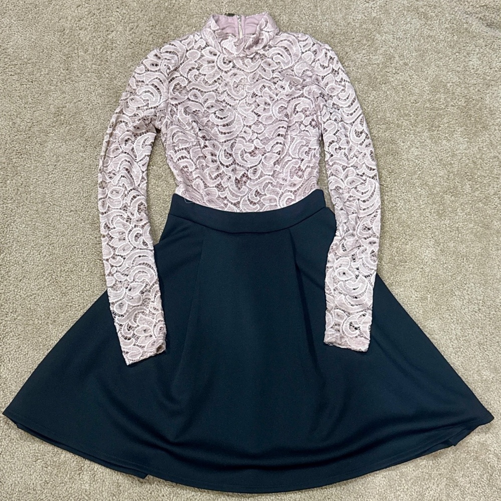 B Darlin Juniors Mock Neck Lace Top Skater Dress Size 3/4 Pink & Black